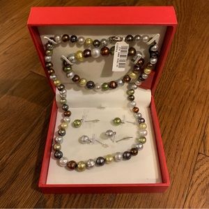 Cultured Pearls by Honora new in box